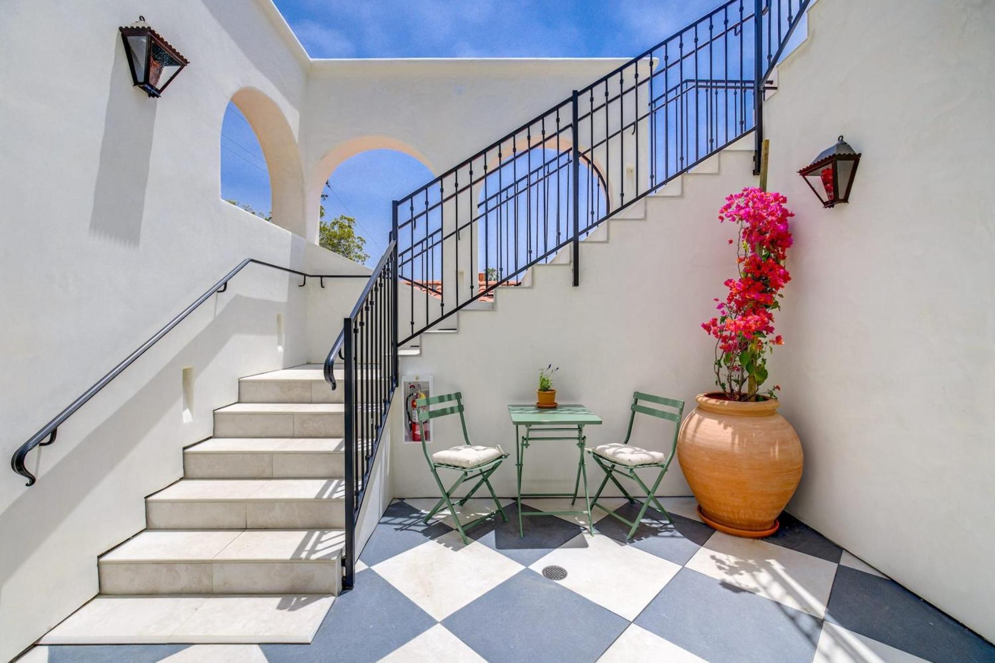 Casa De La Vina - Boutique Apartments In Downtown Santa Barbara Buitenkant foto