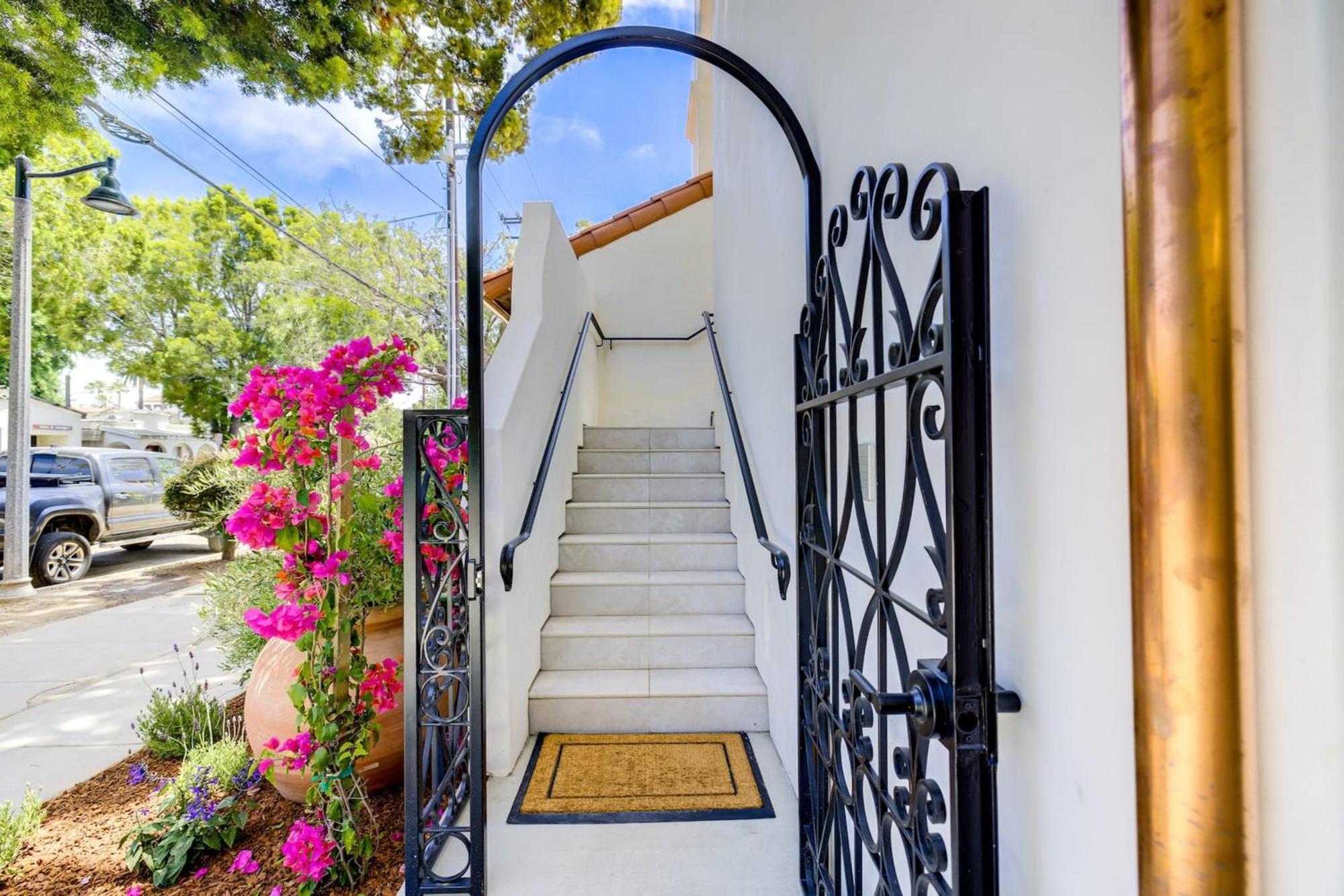 Casa De La Vina - Boutique Apartments In Downtown Santa Barbara Buitenkant foto